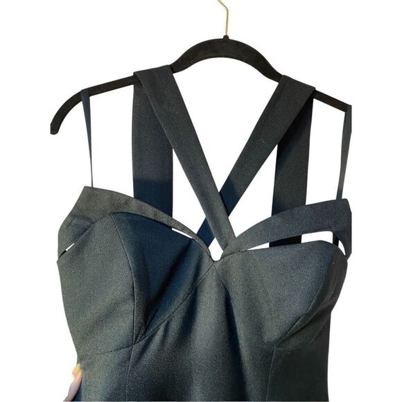 En Francais by Huey Walters black strappy front slit gown size 8 - Picture 4 of 7